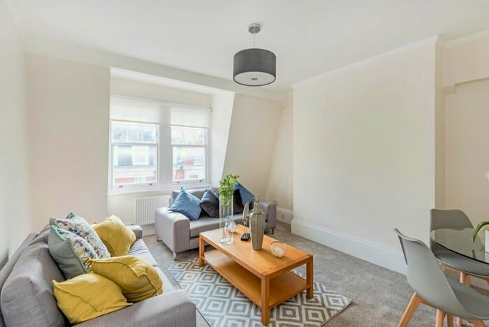 2 Bedroom Flat To Rent In Marylebone High Street, London, W1U
