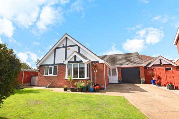 3 Bedroom Bungalow For Sale In Westbury Park, Cleethorpes, DN35