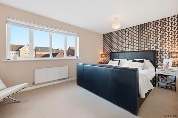 5 Bedroom Semi Detached House For Sale In Flitch Green, Dunmow, Essex, CM6