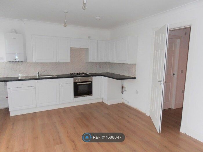 2 Bedroom Flat To Rent In High St, Kinghorn, KY3