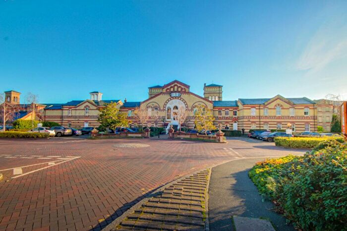 3 Bedroom Apartment For Sale In Southdowns Park, Cavendish House Southdowns Park, RH16