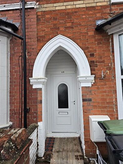 2 Bedroom Flat To Rent In Grove Road, Rushden, NN10