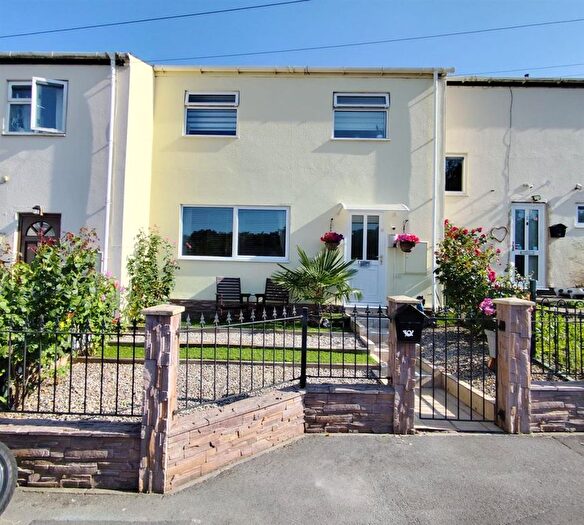 3 Bedroom Terraced House For Sale In Pockeridge Road, Corsham, SN13