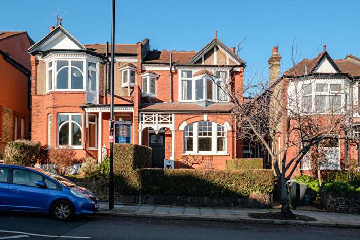 4 Bedroom Terraced House For Sale In Cranley Gardens, London, N10