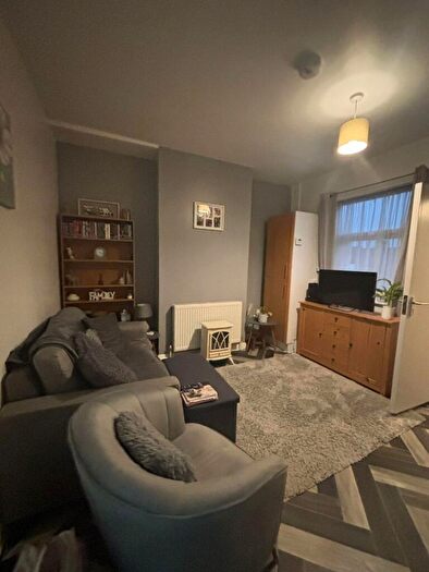 2 Bedroom Apartment To Rent In A Blaby Road, South Wigston, LE18