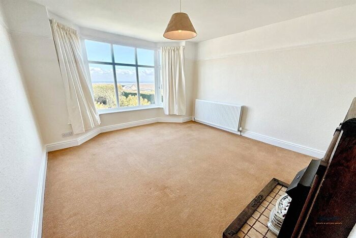 2 Bedroom Detached Bungalow To Rent In Buxton Lane, Holywell, CH8