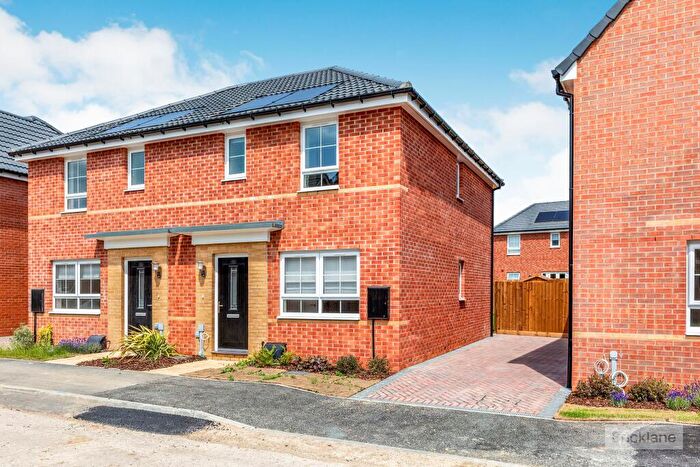 3 Bedroom House To Rent In Almond Avenue, Whittlesey, Peterborough, PE7