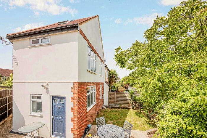 3 Bedroom Semi-Detached House To Rent In Lilac Gardens, Ealing, London, W5