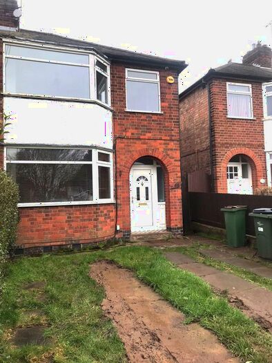 3 Bedroom Semi-Detached House To Rent In Kingsway, Leicester, LE3