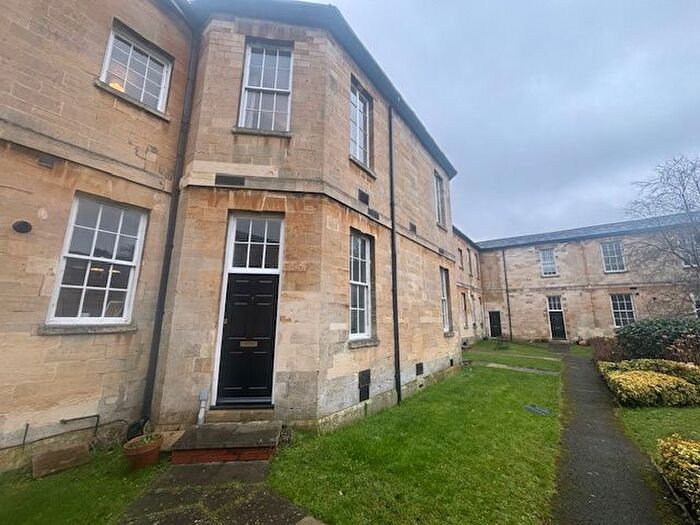 2 Bedroom Property To Rent In Thomas Wyatt Road, Devizes, SN10