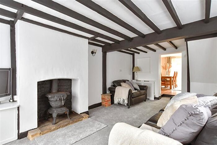 1 Bedroom End Of Terrace House For Sale In School Lane, West Kingsdown, Kent, TN15