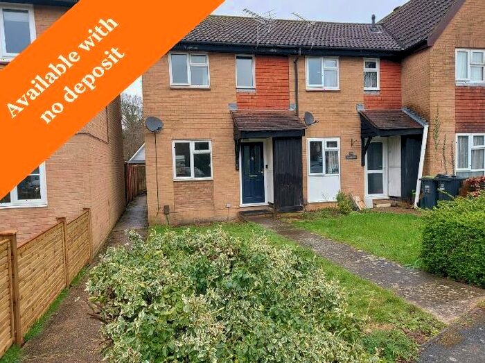 2 Bedroom End Of Terrace House To Rent In Aintree Drive, Waterlooville, Hampshire, PO7