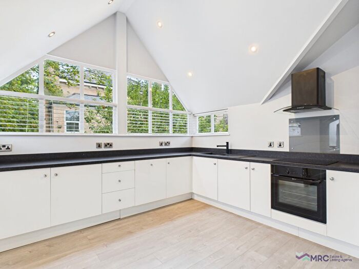 2 Bedroom Semi-Detached House To Rent In Welwick House Mews, Pearson Park, HU5