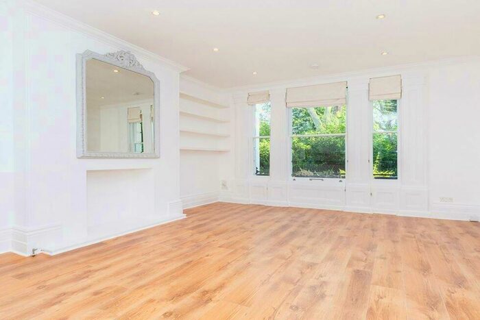 2 Bedroom Flat To Rent In St Georges Terrace, Primrose Hill / Camden, NW1