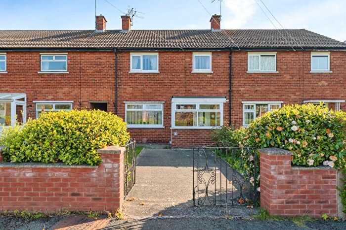 3 Bedroom Terraced House For Sale In Chirk Close, Chester, CH2