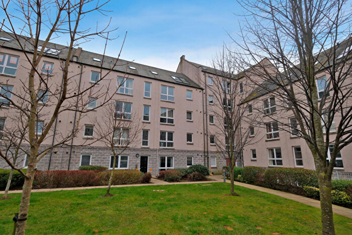 2 Bedroom Flat For Sale In Dee Village, The City Centre, Aberdeen, AB11