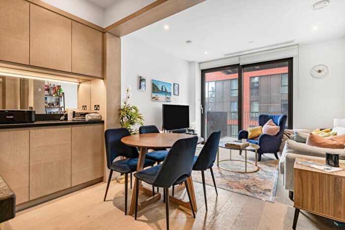 2 Bedroom Flat For Sale In Embassy Gardens, New Covent Garden, SW11