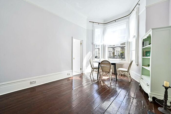 1 Bedroom Flat To Rent In Finborough Road, Chelsea, London, SW10