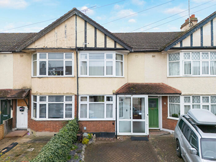 2 Bedroom Terraced House For Sale In Uplands Road, Woodford Green, IG8