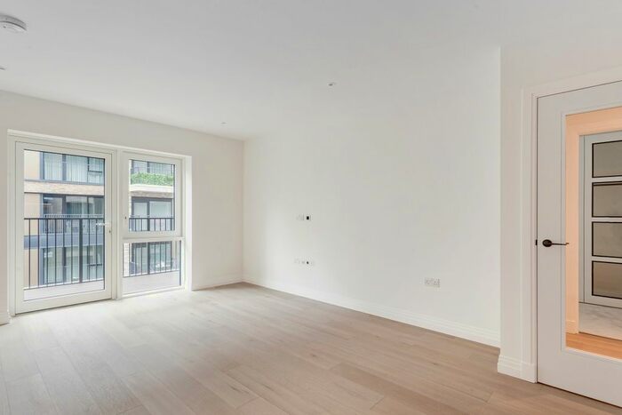 1 Bedroom Flat To Rent In Lockgate Road, London, SW6