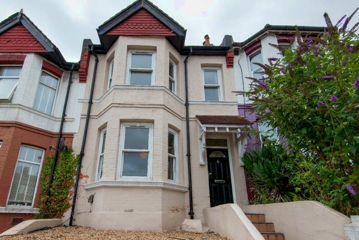 8 Bedroom Terraced House To Rent In Hollingbury Road, BN1