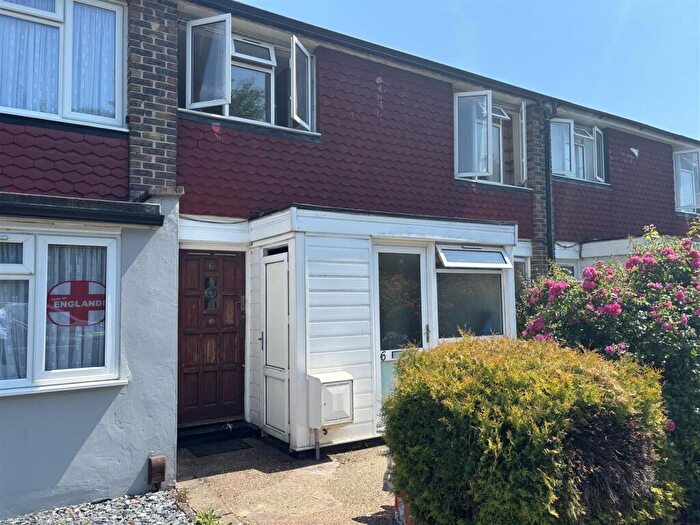 3 Bedroom Terraced House To Rent In Kimpton Road, Sutton, SM3
