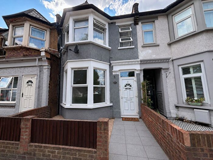 1 Bedroom Flat For Sale In Chingford Road, London, E17