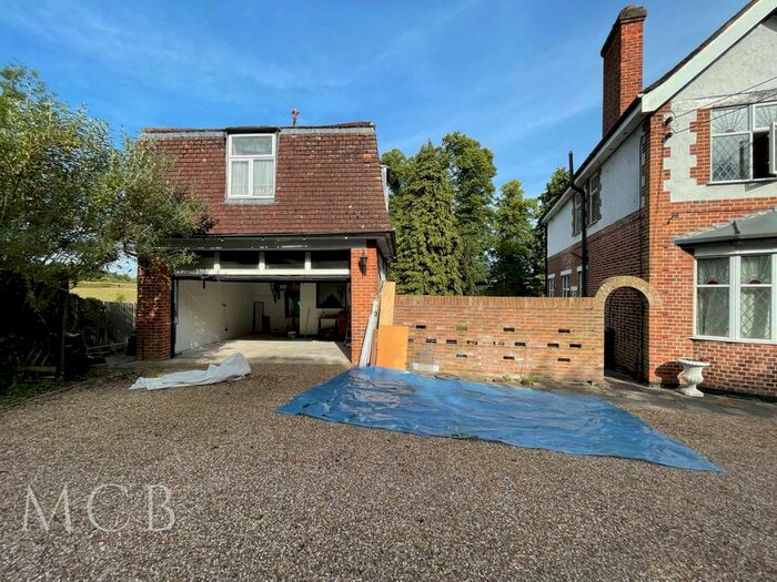 Studio To Rent In Bangors Road South, Iver, SL0