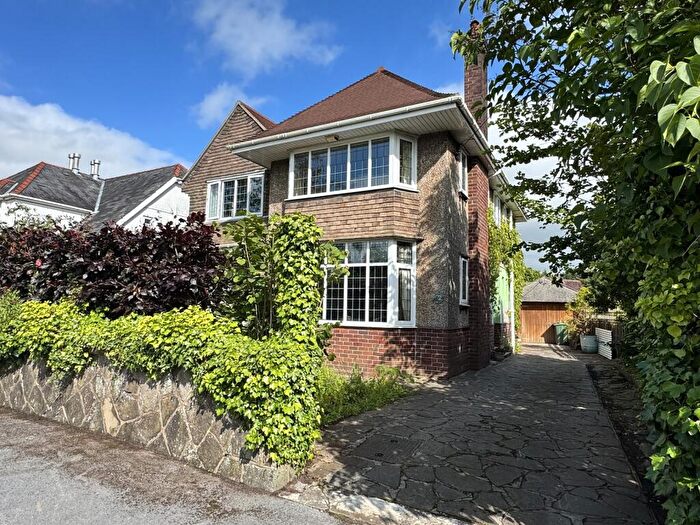 3 Bedroom Detached House For Sale In Old Road, Ammanford, Carmarthenshire., SA18
