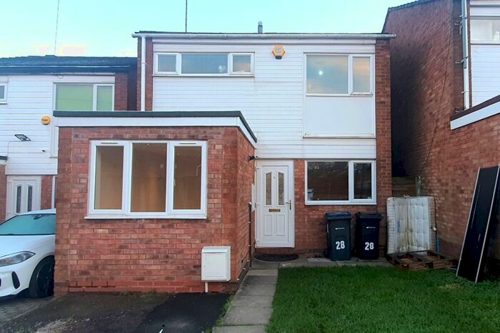 4 Bedroom Semi-Detached House To Rent In Westhaven Drive, Birmingham, B31