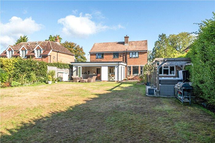 4 Bedroom Detached House For Sale In Botley Road, Romsey, Hampshire, SO51