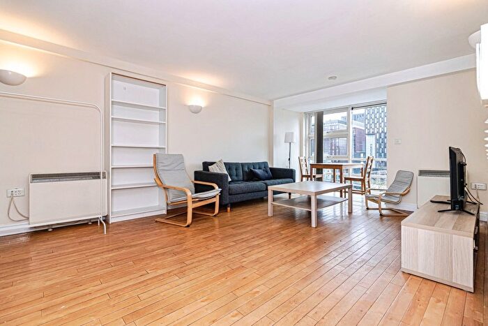 2 Bedroom Flat To Rent In Whitworth Street West, Manchester, Greater Manchester, M1