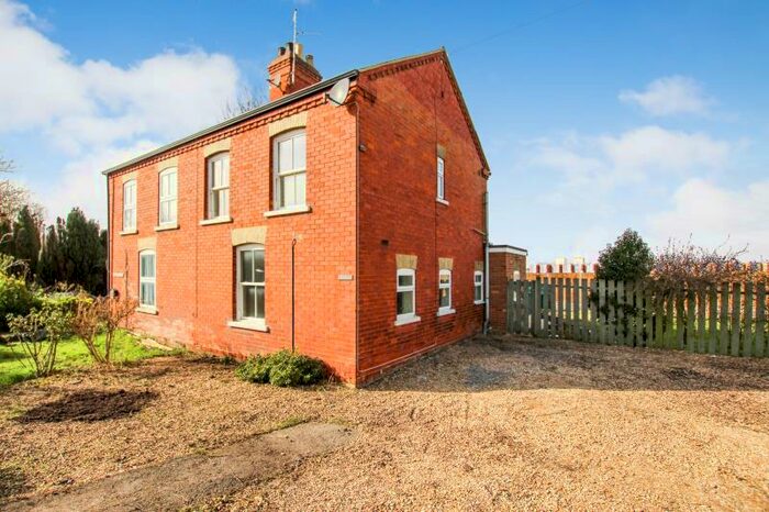 3 Bedroom Semi-Detached House To Rent In Main Road, Deeping St. Nicholas, Spalding, PE11