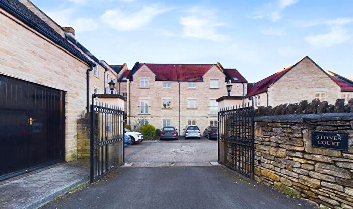 2 Bedroom Maisonette To Rent In Stones Court, Bradford On Avon, BA15