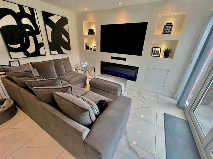 4 Bedroom Detached House For Sale In Bartlett Close, Maghull, L31