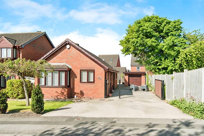 3 Bedroom Detached Bungalow For Sale In Brockadale Avenue, Pontefract, WF8