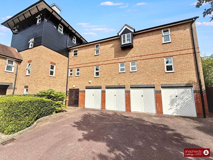 2 Bedroom Apartment To Rent In Mitre Court, Hertford, SG14