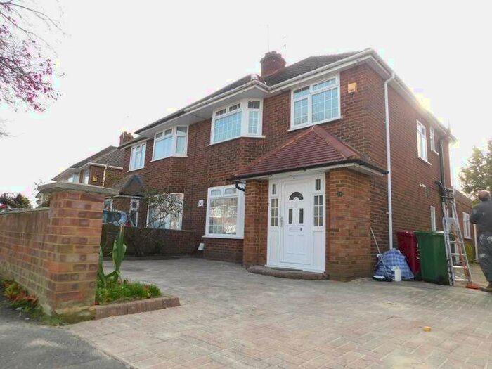 4 Bedroom Semi-Detached House To Rent In Marlborough Road, Slough, SL3