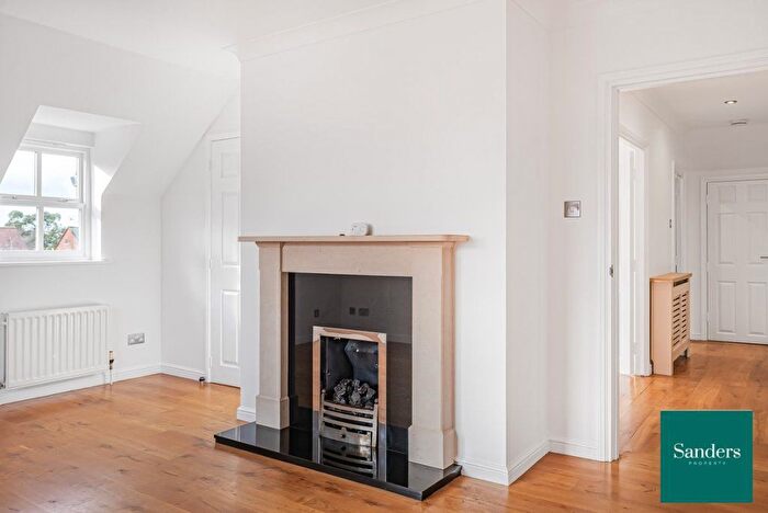 2 Bedroom Flat To Rent In Goldsmith Way, St. Albans, Hertfordshire, AL3