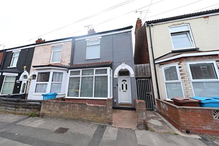 3 Bedroom End Of Terrace House For Sale In St. Matthew Street, Hull, HU3