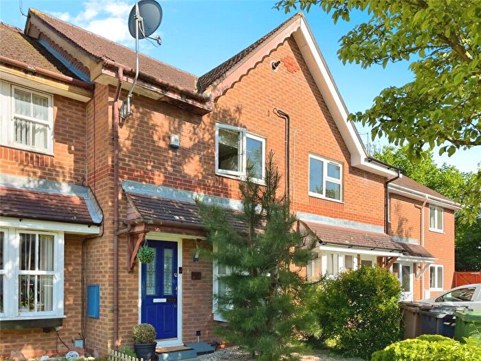 2 Bedroom Terraced House To Rent In Balmore Wood, Luton, Bedfordshire, LU3