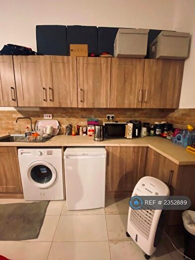 1 Bedroom Flat To Rent In Wellington Road, Brighton And Hove, BN2