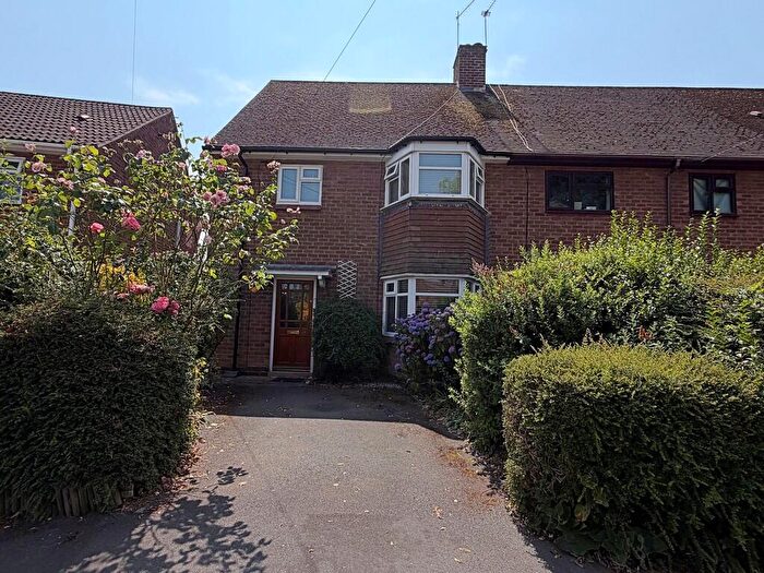 3 Bedroom End Of Terrace House For Sale In Dudley Road, Kenilworth, CV8
