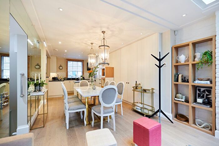 4 Bedroom Terraced House To Rent In St Luke's Street, Chelsea, SW3