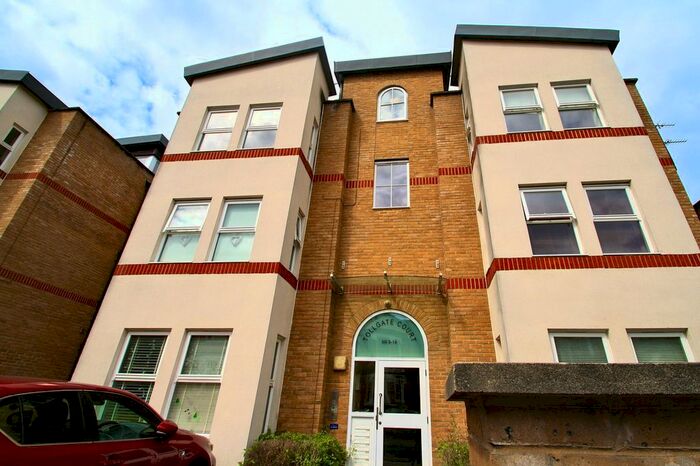 2 Bedroom Flat To Rent In Moreton Road, South Croydon, CR2