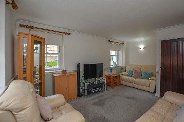 2 Bedroom Cottage For Sale In Thorndon Park, Ingrave, Brentwood, CM13