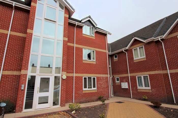 2 Bedroom Flat To Rent In John Peel Court, Dale Street, Bury, BL8