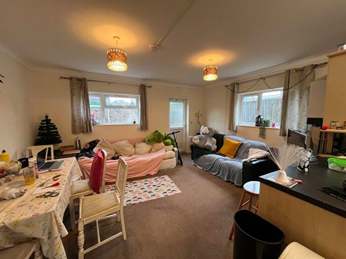 5 Bedroom Detached House To Rent In Wycliffe Road Bed Student House, BH9