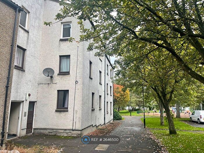 3 Bedroom Flat To Rent In St. Ninians Way, Linlithgow, EH49