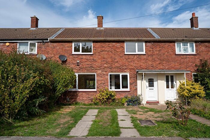 3 Bedroom Terraced House For Sale In Drayton Road, Cambridge, CB1